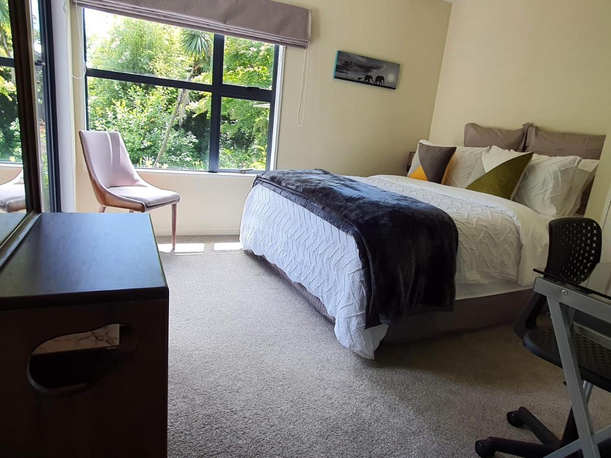 Christchurch Airport House Экстерьер фото